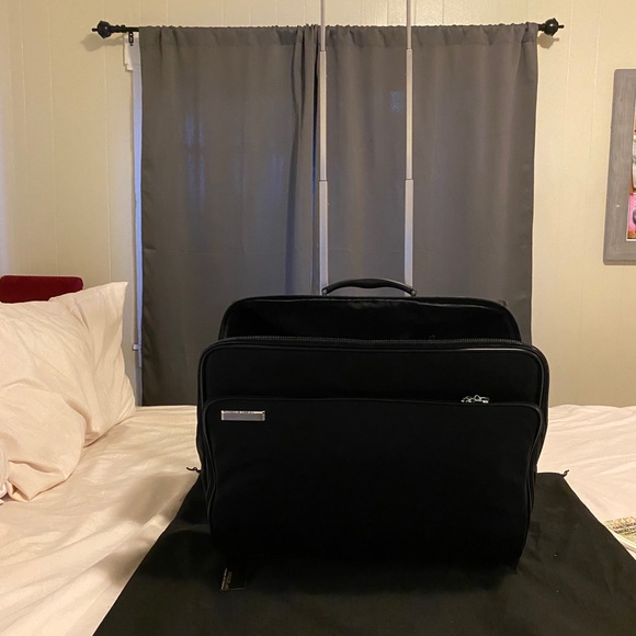 Luggage - Picture 7 of 8